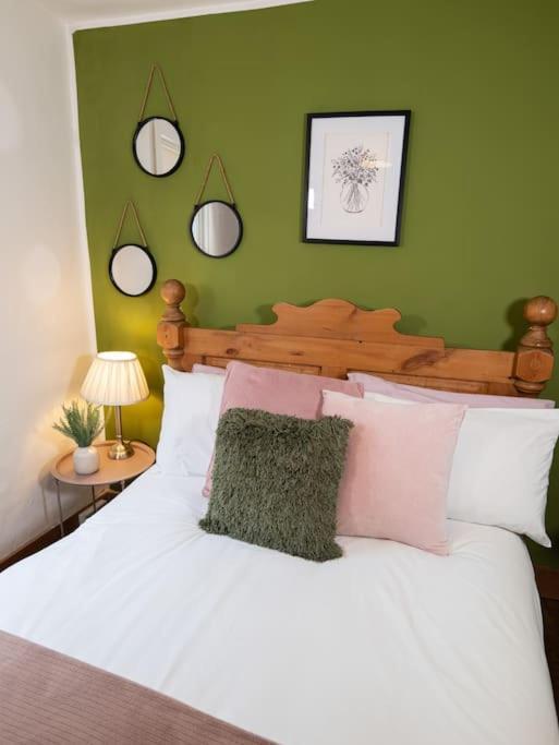 Cosy Cottage In Central Reading Free Parking & Fast Wifi المظهر الخارجي الصورة