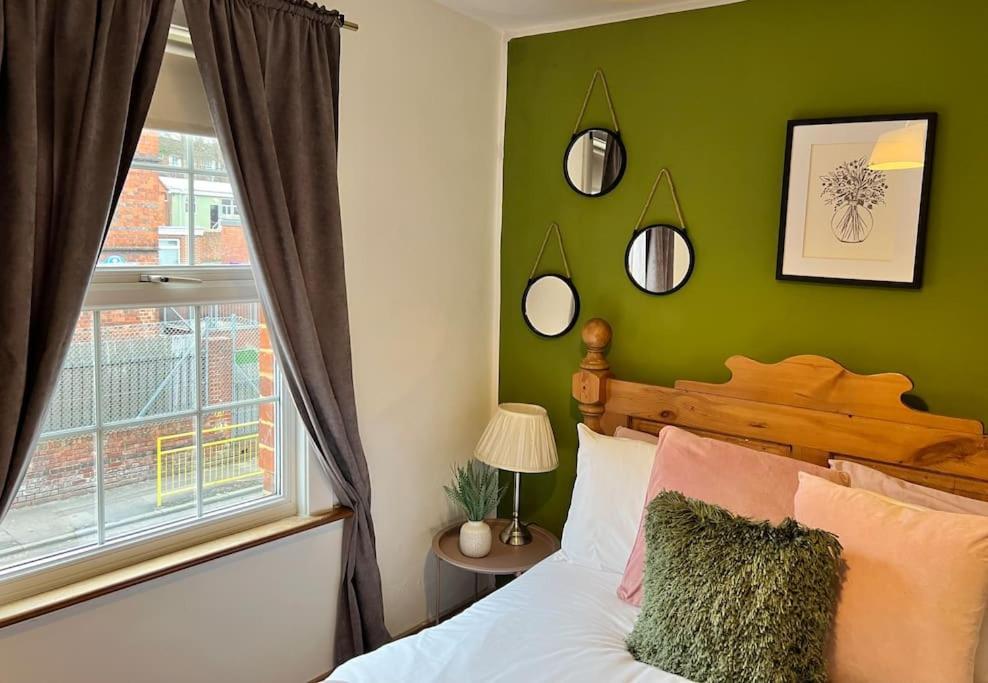 Cosy Cottage In Central Reading Free Parking & Fast Wifi المظهر الخارجي الصورة