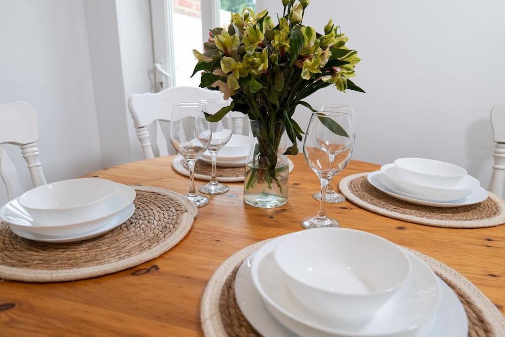 Cosy Cottage In Central Reading Free Parking & Fast Wifi المظهر الخارجي الصورة